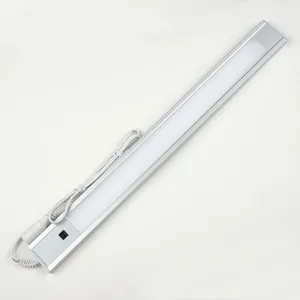 Мебельный светильник Uniel ULI-F40-5W/4200K SENSOR IP20 SILVER