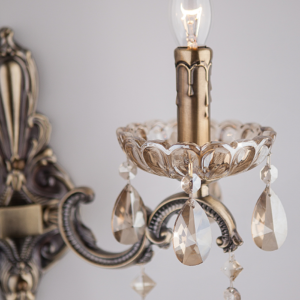 Настенное бра Beatrix 285/2 Strotskis