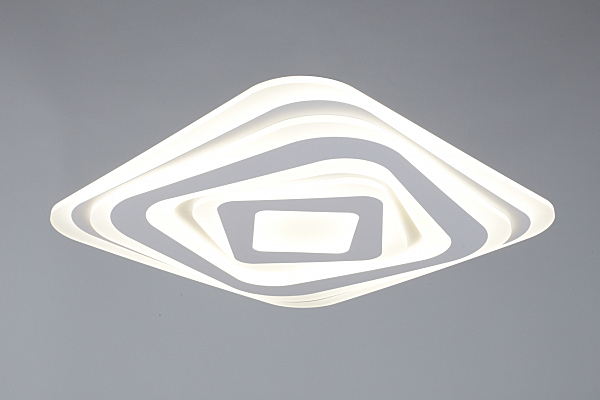 Светильник потолочный white OML-06107-90