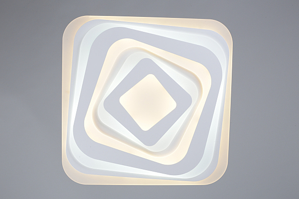 Светильник потолочный white OML-06107-90