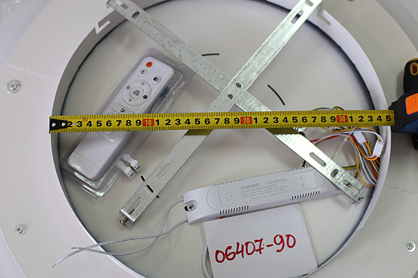 Светильник потолочный white OML-06407-90