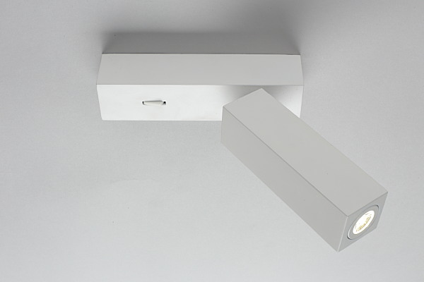 Светильник спот Tartago OML-20901-02