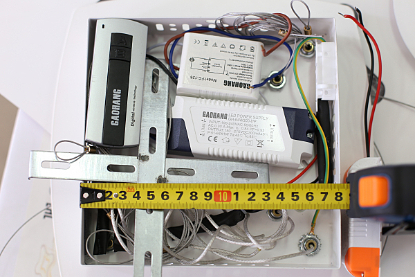 Подвесная люстра Vesimo OML-02403-58