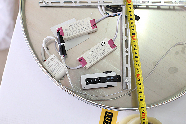 Потолочная люстра Valle OML-03207-56