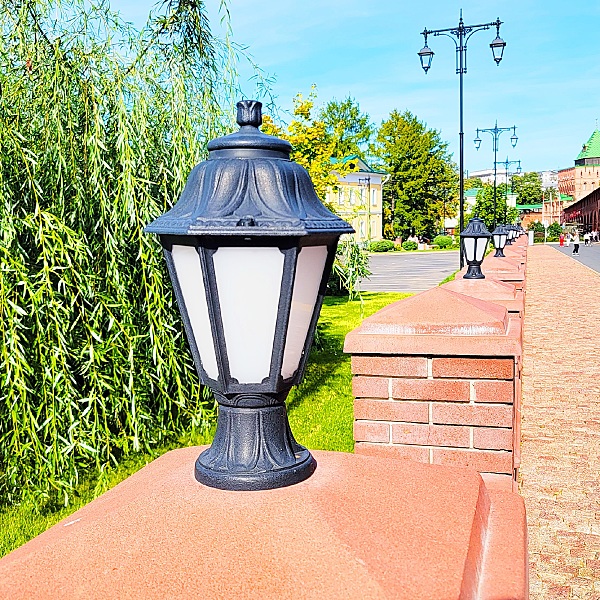 Уличный наземный светильник Anna E22.110.000.AYF1R