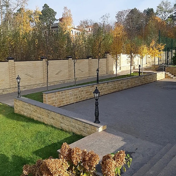 Уличный наземный светильник Rut E26.162.000.AXF1R