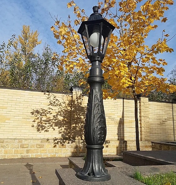 Уличный наземный светильник Rut E26.162.000.AXF1R