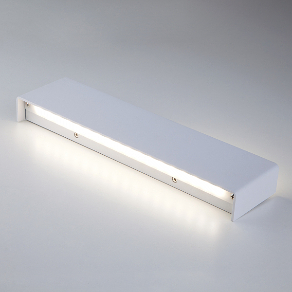 Настенное бра Elektrostandart 40131/1 LED белый