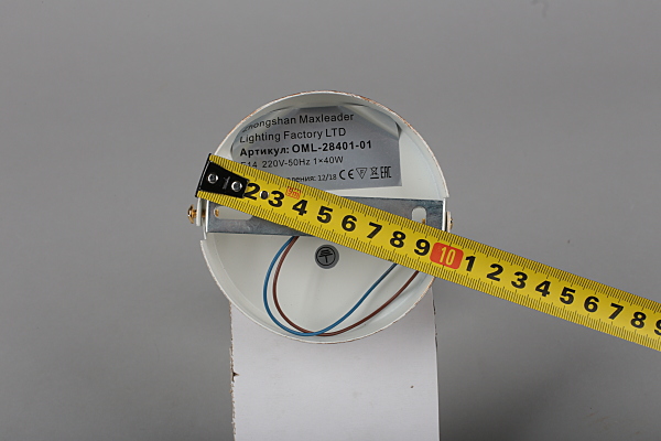 Настенное бра Ugento OML-28401-01