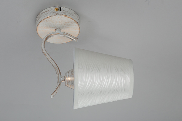 Настенное бра Ugento OML-28401-01