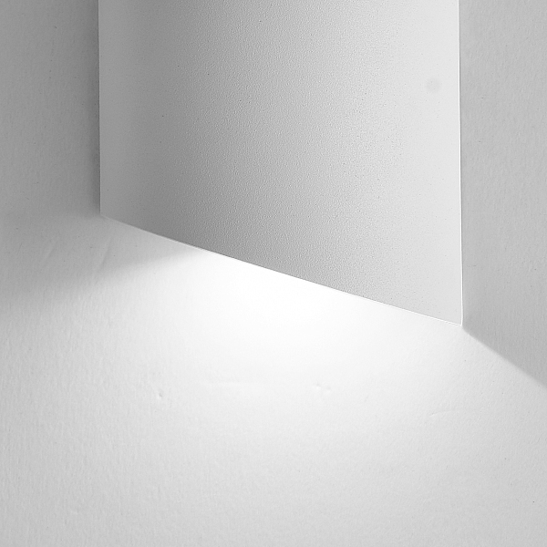 Уличный настенный светильник Sochi 6531