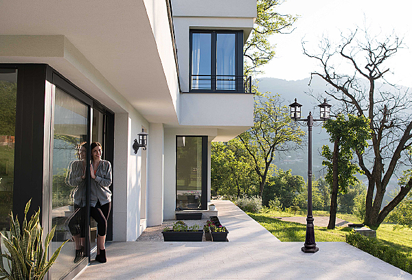 Столб фонарный уличный Телаур 806041202