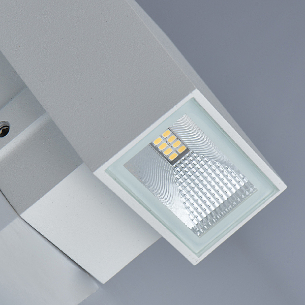 Уличный настенный светильник Меркурий 807023001