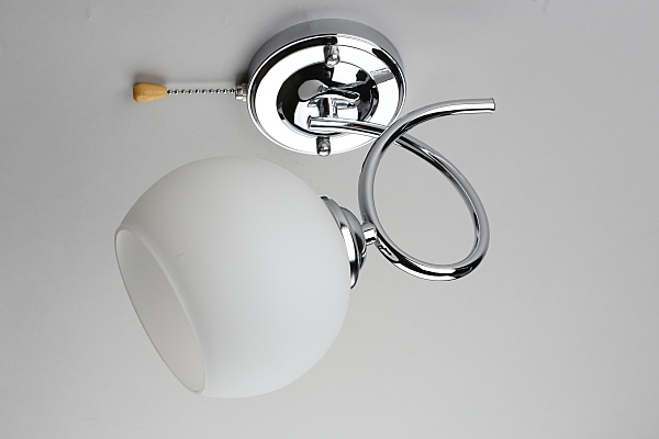 Настенное бра Bellano OML-24701-01