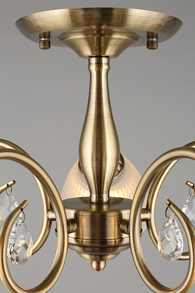 Потолочная люстра Rezzato OML-65407-05