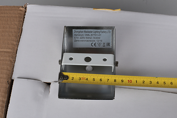 Настенное бра Cavalese OML-87701-01