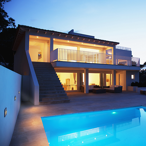 Уличный настенный светильник Baker 7015