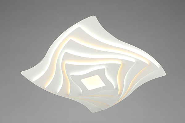 Потолочная люстра Benevello OML-07807-248