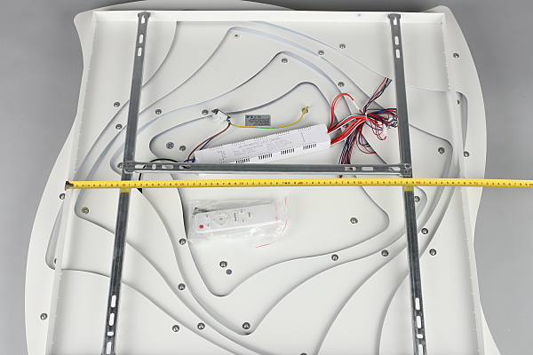 Потолочная люстра Benevello OML-07807-410