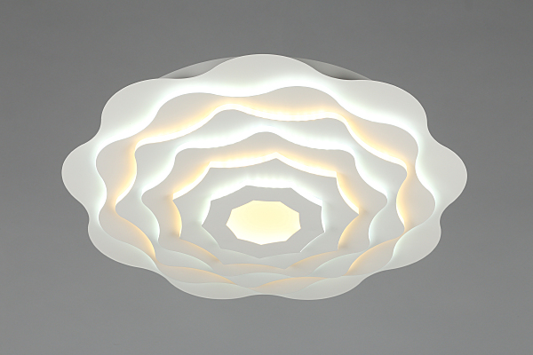 Потолочная люстра Varedo OML-07907-188