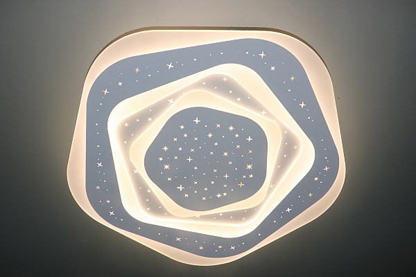 Потолочная люстра LED 81015/5C