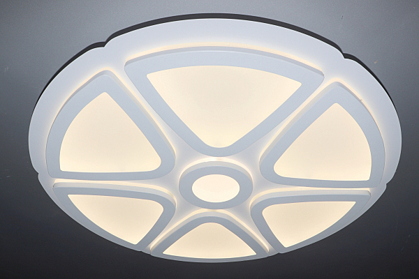 Потолочная люстра LED 81036/5C