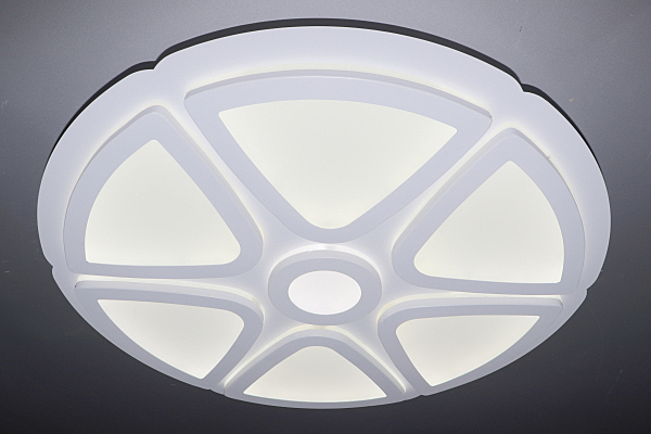 Потолочная люстра LED 81036/5C