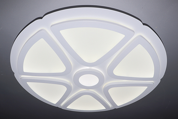 Потолочная люстра LED 81036/5C