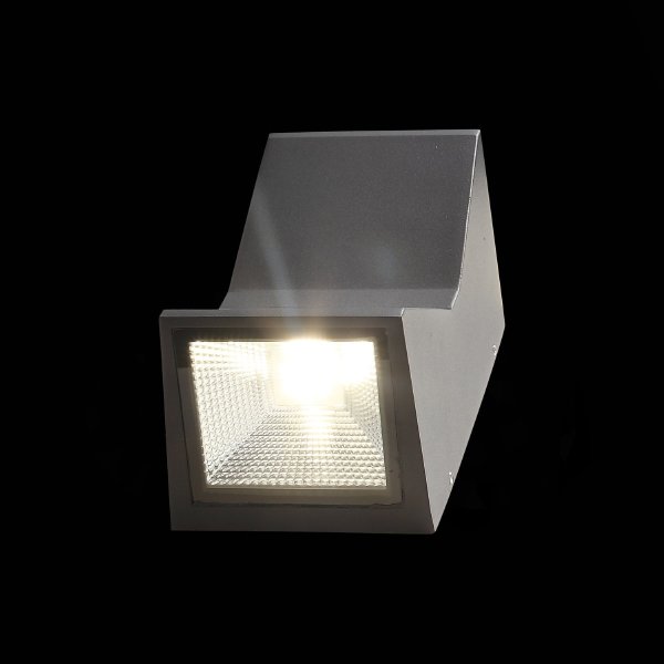Уличный настенный светильник ST Luce SL088.431.02