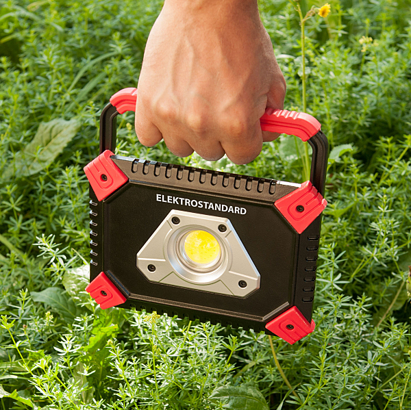 Фонарик Albion Прожекторный фонарь Albion FL120