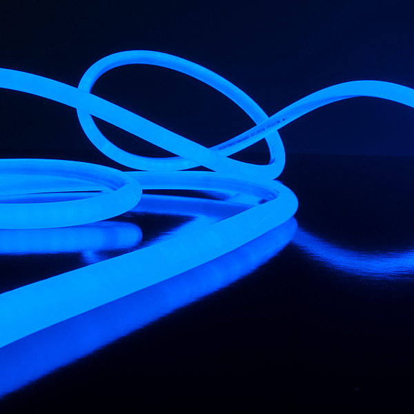 Светодиодный шнур Elektrostandard Гибкий неон LS003 220V 9.6W 144Led 2835 IP67 16mm круглый синий, 50 м