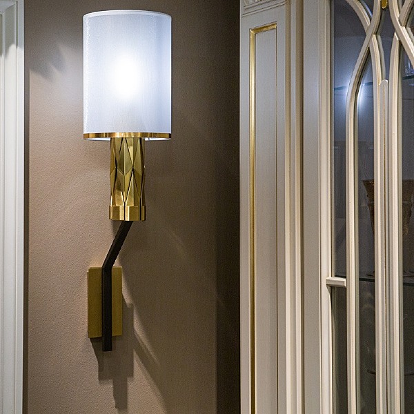 Настенное бра Flaire L31421