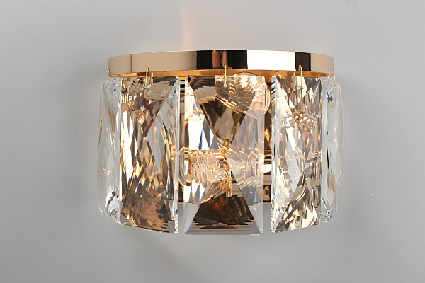 Настенное бра Volpedo OML-72901-02