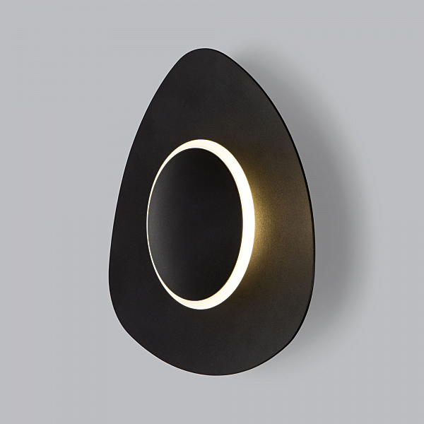 Настенный светильник Scuro 40151/1 LED черный