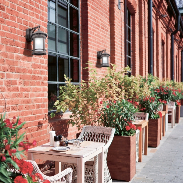 Уличный настенный светильник Salamanca O031WL-01BR