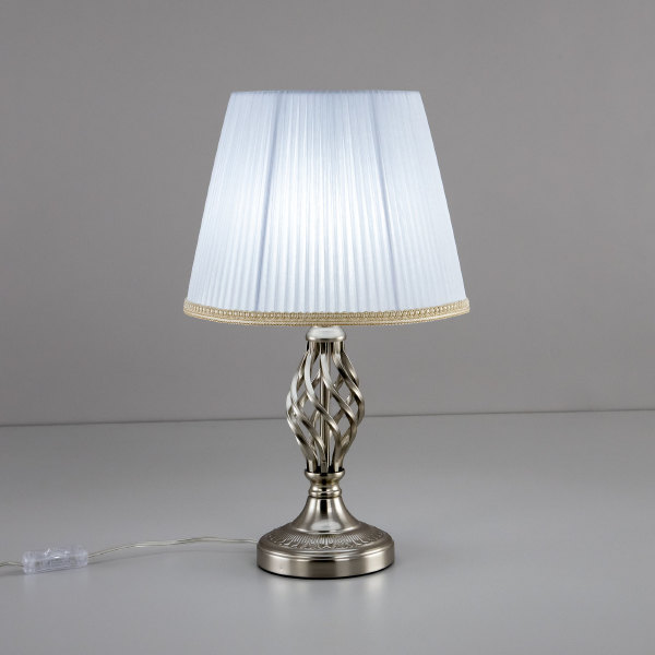 Настольная лампа Вена CL402811