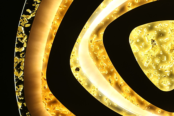 Потолочная люстра Vittuone OML-08717-146