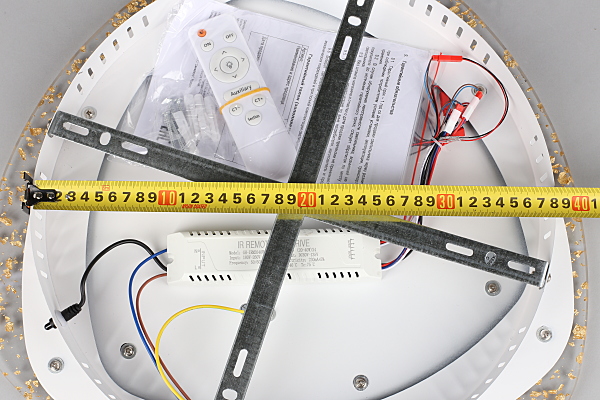 Потолочная люстра Vittuone OML-08717-146