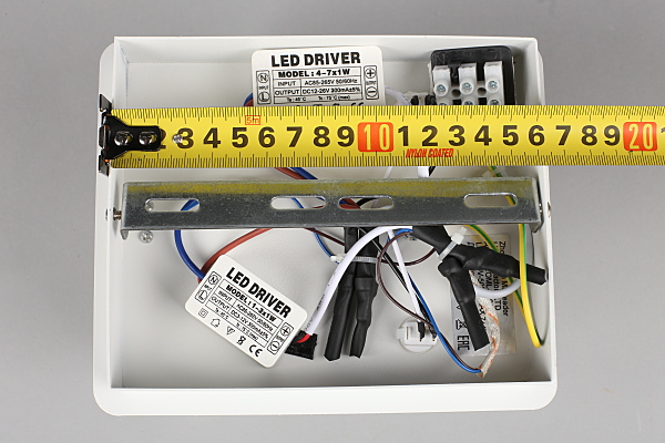 Настенное бра Sorano OML-10901-02