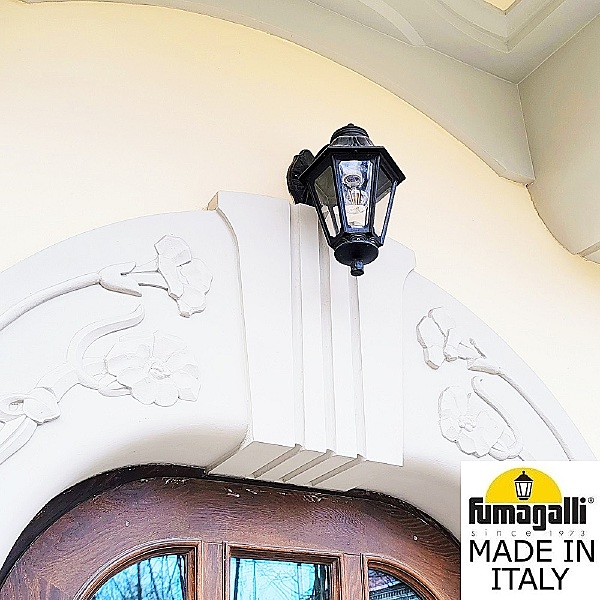 Уличный настенный светильник Anna E22.131.000.AXF1RDN