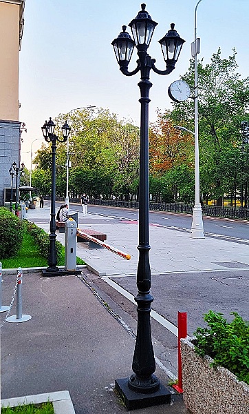 Столб фонарный уличный Rut E26.205.R30.AXF1R
