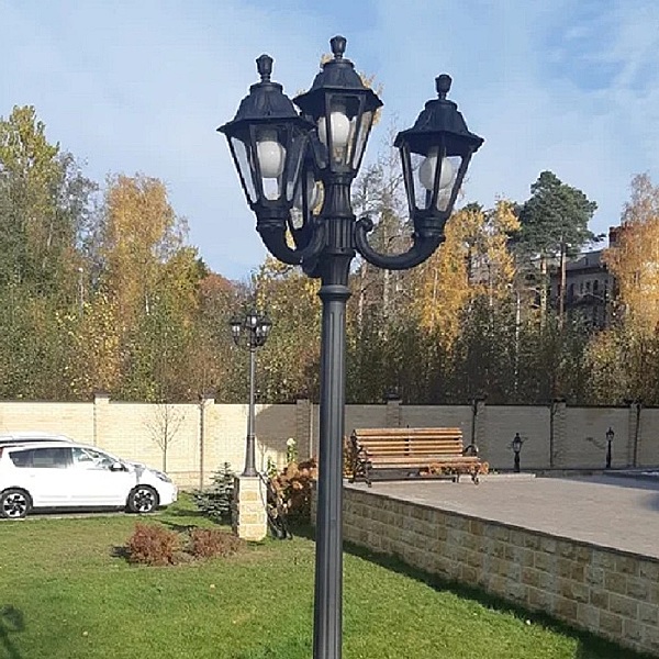 Столб фонарный уличный Rut E26.205.R31.AXF1R