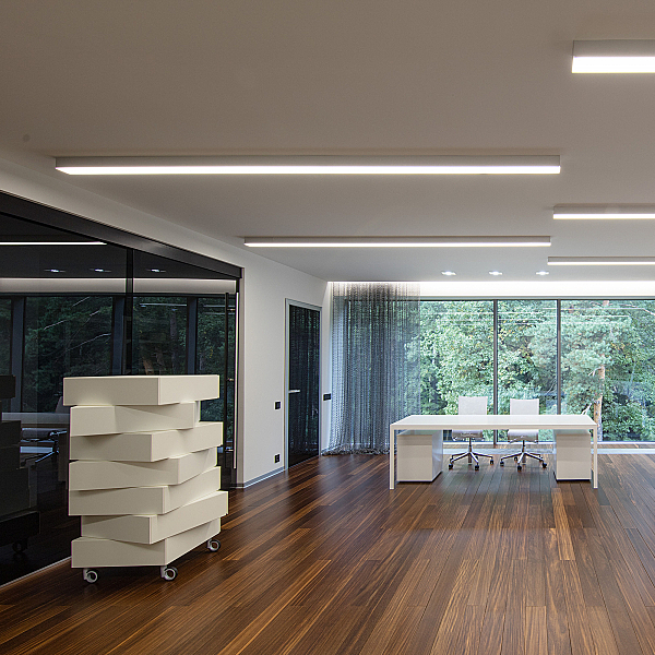 Настенный светильник Grand Линейный светодиодный накладной односторонний светильник 78см 15W 3000K матовое серебро (101-100-30-