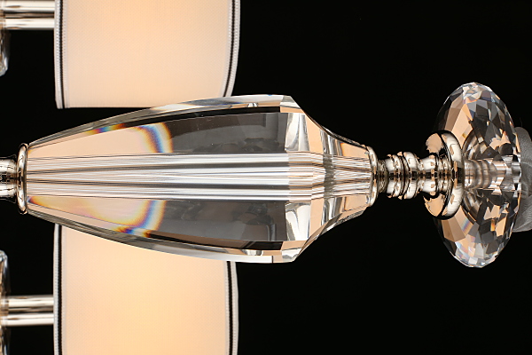 Подвесная люстра Hadrinn APL.705.03.08