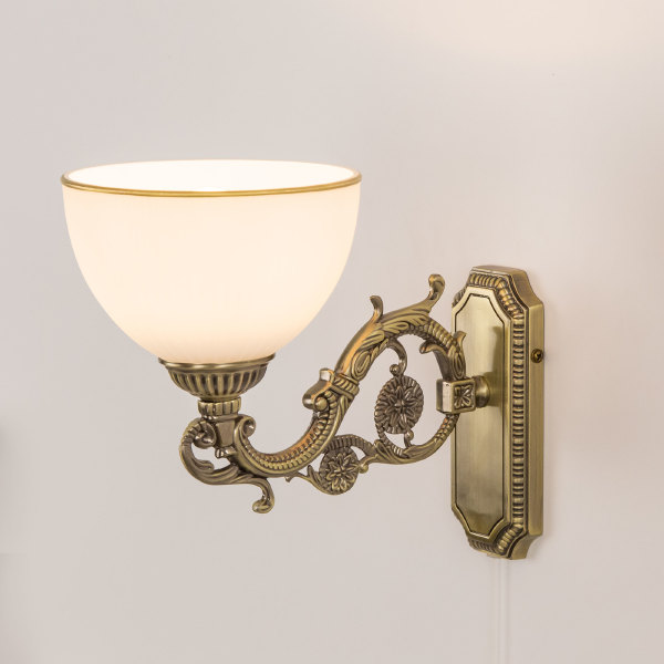 Настенное бра Адриана CL405413