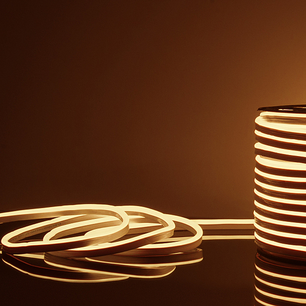 Светодиодный шнур LS 001 220V 9,6 IP67 Гибкий неон LS001 220V 9.6W 120Led 2835 IP67 3300K односторонний теплый белый, 50 м