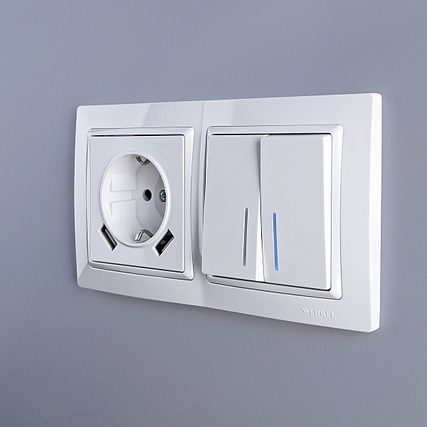 Выключатель W1122101/ Выключатель двухклавишный проходной с подсветкой (белый)