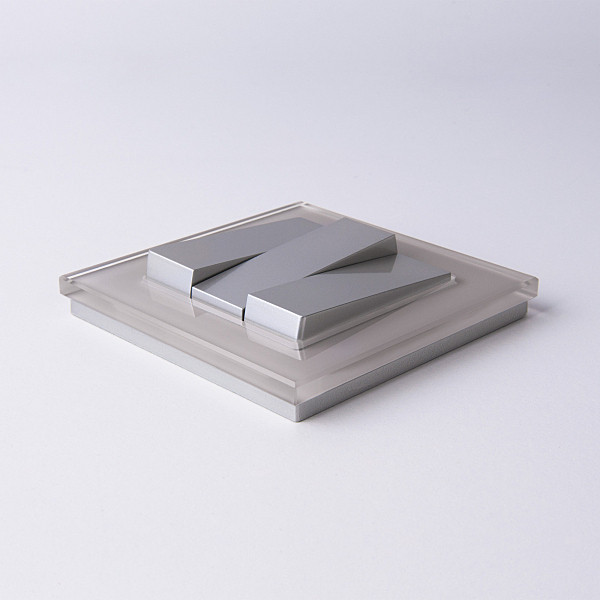 Выключатель W1130006/ Выключатель трехклавишный (серебряный)