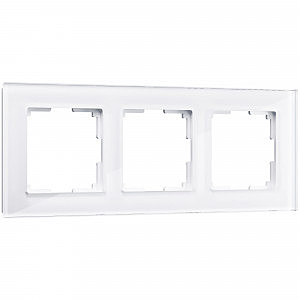 Рамка W0031101/ Рамка на 3 поста Favorit (белый,стекло)