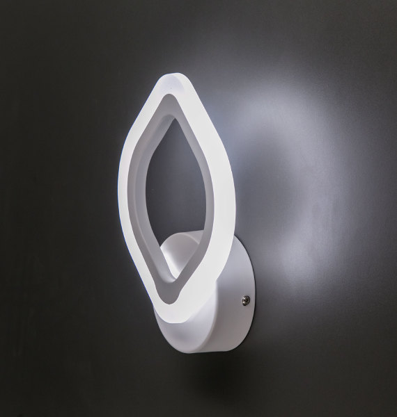 Настенное бра Ромби CL236B310